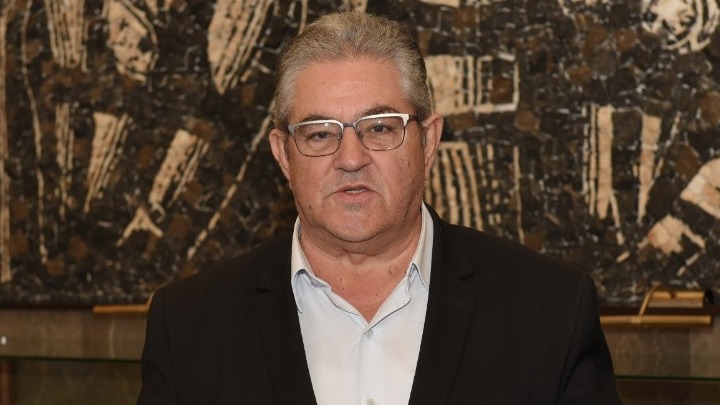 Δ. Κουτσούμπας: Το ΚΚΕ καταψηφίζει την πολιτική της κυβέρνησης και εκείνα τα κόμματα που προσχεδίασαν το έγκλημα σε βάρος της λαϊκής κατοικίας