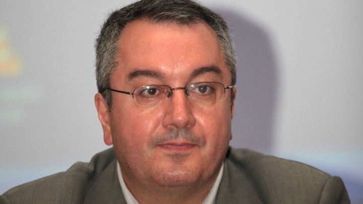 Ηλ. Μόσιαλος: Με την αύξηση του αριθμού των εμβολιασθέντων θα μπορέσουμε να ανακόψουμε την αυξητική πορεία της «Δέλτα»